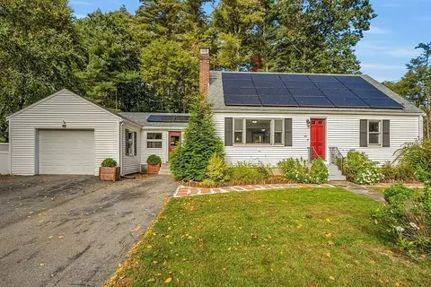 133 Willow St, Acton, MA 01720 photo 2