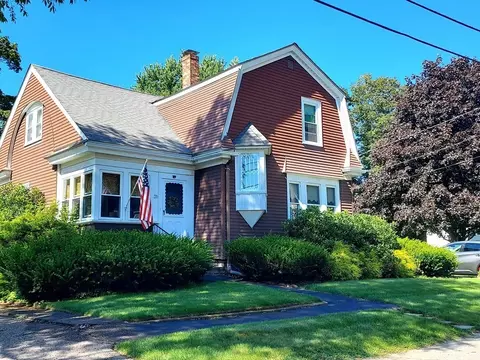 31 Hampden Ave, Brockton, MA 02301