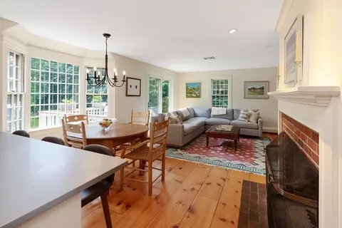 11 S Pleasant St, Hingham, MA 02043 photo 6