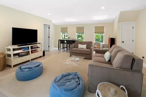 11 S Pleasant St, Hingham, MA 02043 photo 10