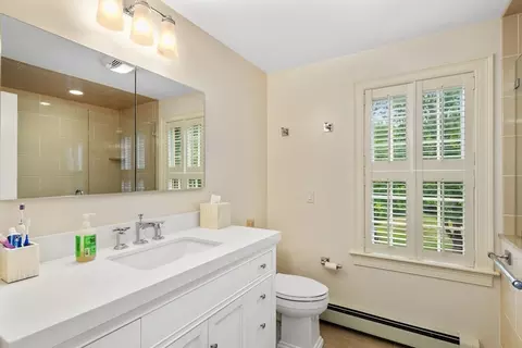 11 S Pleasant St, Hingham, MA 02043 photo 20