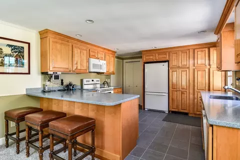 5 Hutton Rd, Dover, MA 02030 photo 9