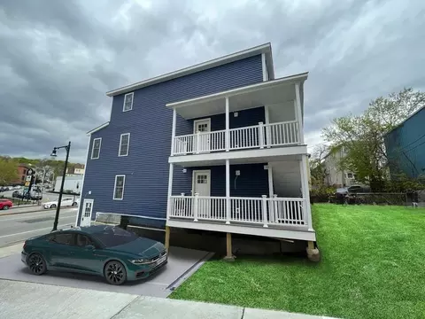 361 Shrewsbury St, Worcester, MA 01604