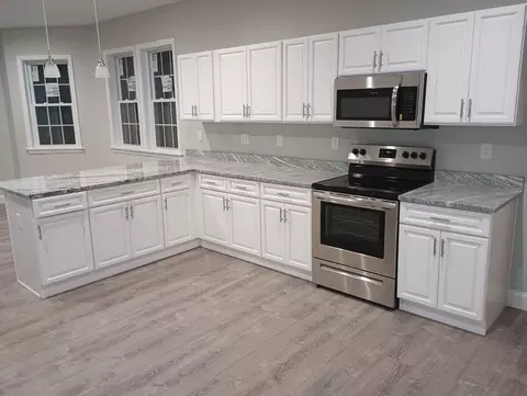 48 Houghton St, Worcester, MA 01604