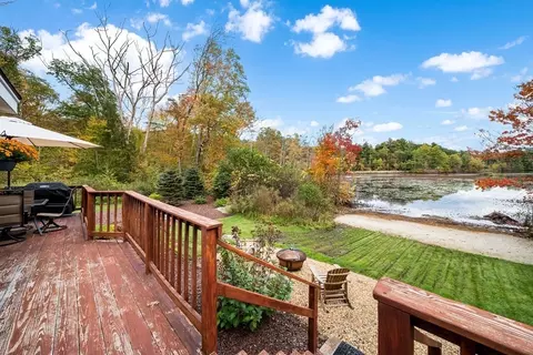 9 Tucker Ln, Sutton, MA 01590 photo 2