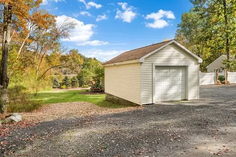 9 Tucker Ln, Sutton, MA 01590 photo 28