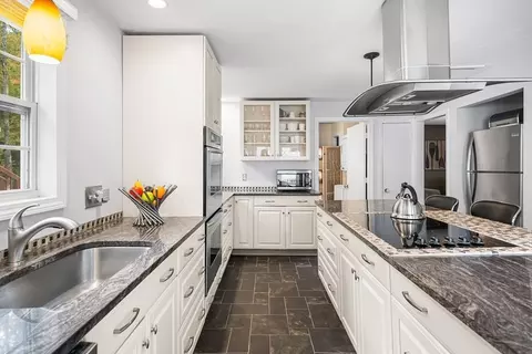 9 Tucker Ln, Sutton, MA 01590 photo 11