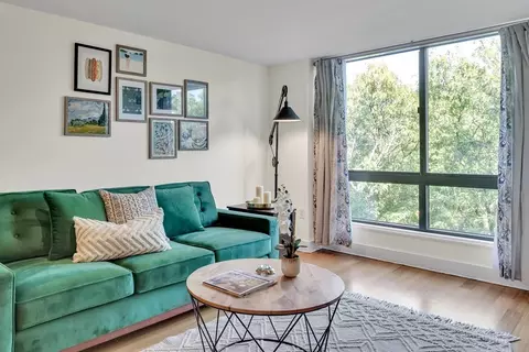 42 8th St #3508, Boston, MA 02129
