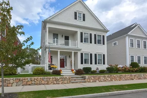 4 Parkview Rd #48, Franklin, MA 02038