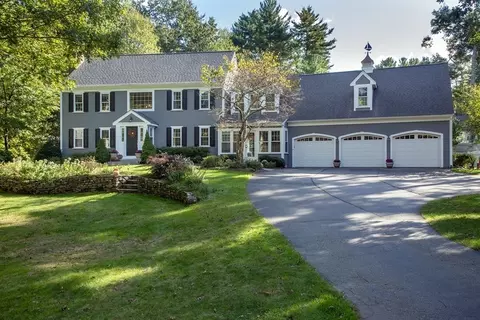 3 Pheasant Hill Ln, Duxbury, MA 02332