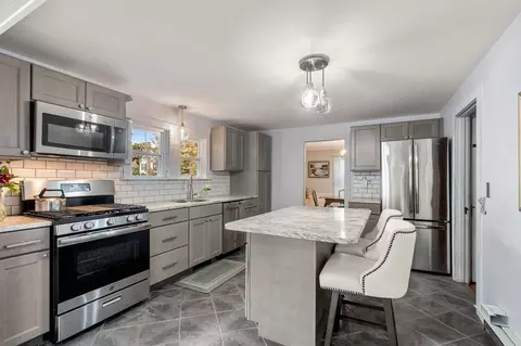 17 Centre Ln, Milton, MA 02186 photo 7