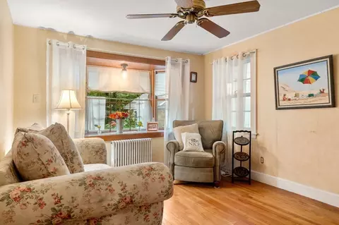 17 Centre Ln, Milton, MA 02186 photo 11