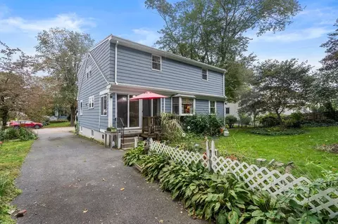 17 Centre Ln, Milton, MA 02186 photo 25