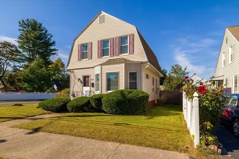 278 Plumtree Rd, Springfield, MA 01118 photo 3