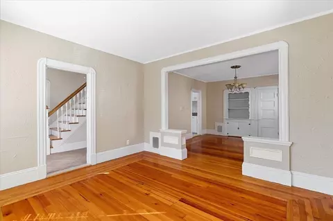 278 Plumtree Rd, Springfield, MA 01118 photo 9
