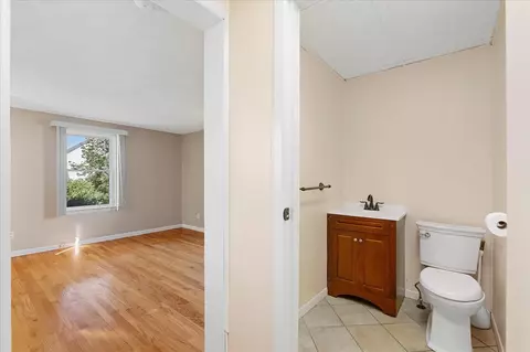 278 Plumtree Rd, Springfield, MA 01118 photo 12