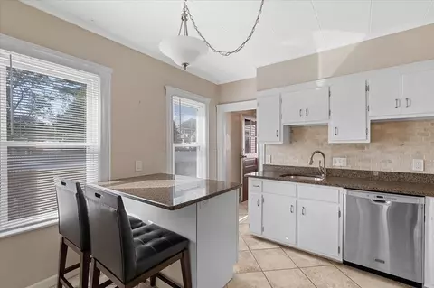 278 Plumtree Rd, Springfield, MA 01118 photo 4