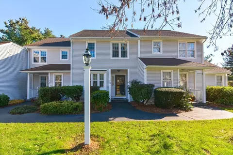 75 Godfrey Ln #75, Milford, MA 01757