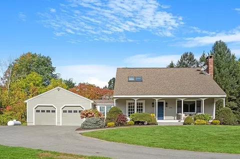 204 Williams Rd, Fitchburg, MA 01420