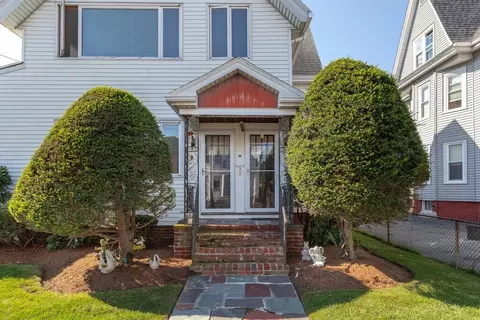 11 Upland Rd, Everett, MA 02149 photo 4