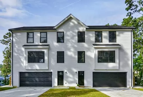 27 Milton St, Worcester, MA 01605