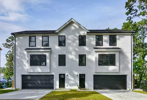 29 Milton St, Worcester, MA 01605