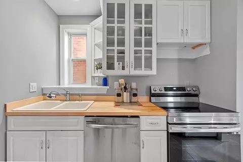 40 Elm St #2, Worcester, MA 01609 photo 7