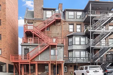 40 Elm St #2, Worcester, MA 01609 photo 37