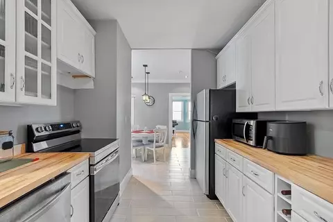 40 Elm St #2, Worcester, MA 01609 photo 6