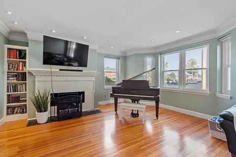 40 Elm St #2, Worcester, MA 01609 photo 17