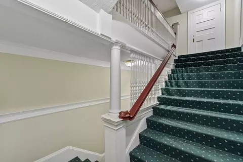 40 Elm St #2, Worcester, MA 01609 photo 4