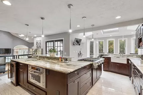 24 Powers Rd, Andover, MA 01810 photo 6