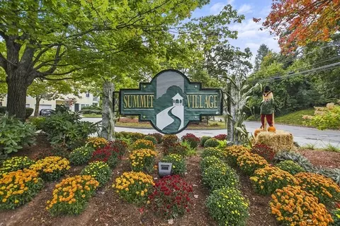 712 Gazebo Cir #712, Reading, MA 01867