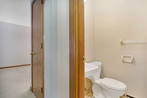 970-972 Grayson Dr, Springfield, MA 01119 photo 13