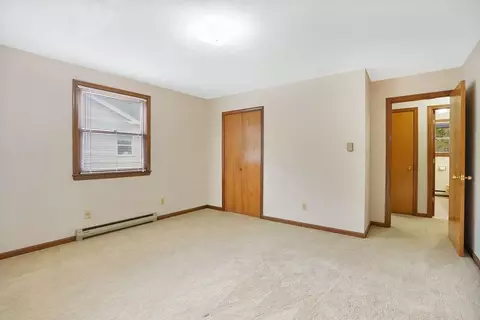 970-972 Grayson Dr, Springfield, MA 01119 photo 18