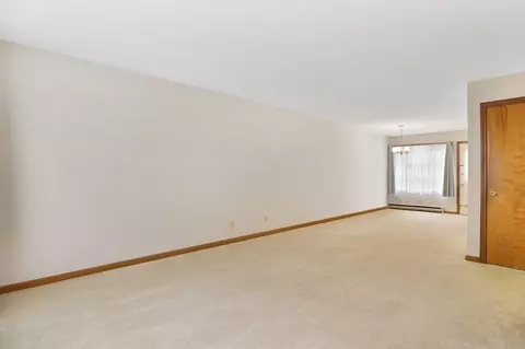 970-972 Grayson Dr, Springfield, MA 01119 photo 6