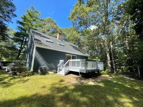 23 Radcliff Rd, Mashpee, MA 02649 photo 4