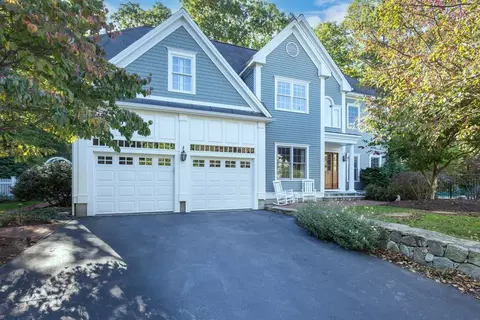 2 Brook Hollow Ln, Hopkinton, MA 01748