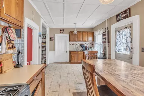 7 School St, Monroe, MA 01350 photo 13