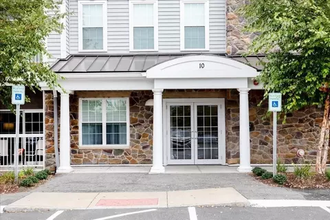 10 Abigail Way #1006, Reading, MA 01867