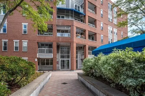 20 Chestnut St #41, Cambridge, MA 02139
