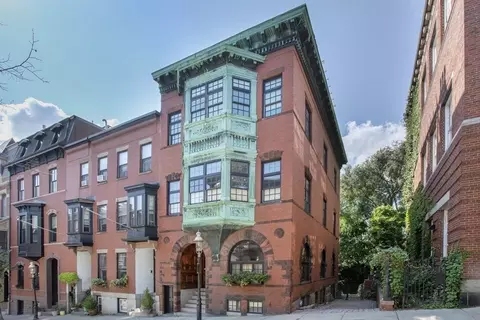 60 Monument Ave, Boston, MA 02129