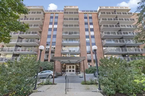 45 Longwood Ave #402, Brookline, MA 02446