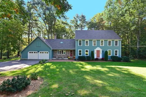 5 Pheasanthill Rd, Norfolk, MA 02056