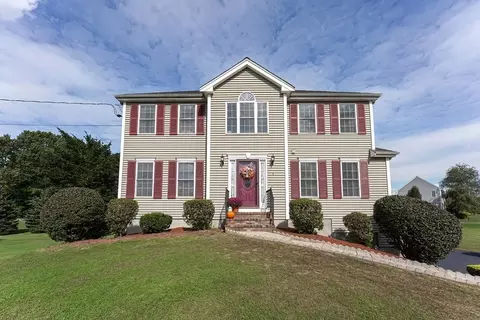 8 Britton St, Raynham, MA 02767