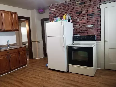 279-281 White St, Springfield, MA 01108 photo 6