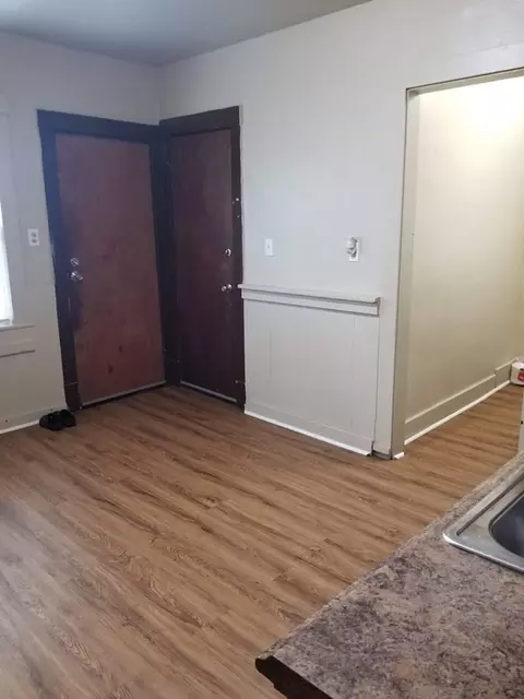279-281 White St, Springfield, MA 01108 photo 8