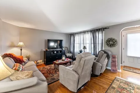 40 Francis St, Chicopee, MA 01013 photo 13