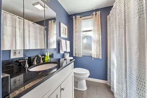 40 Francis St, Chicopee, MA 01013 photo 22