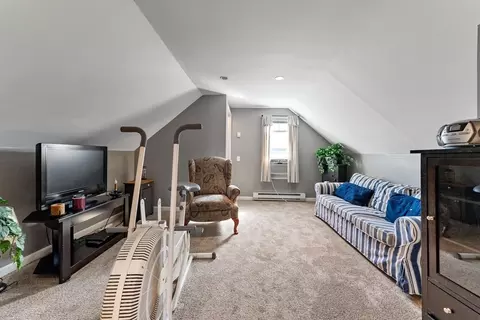40 Francis St, Chicopee, MA 01013 photo 27